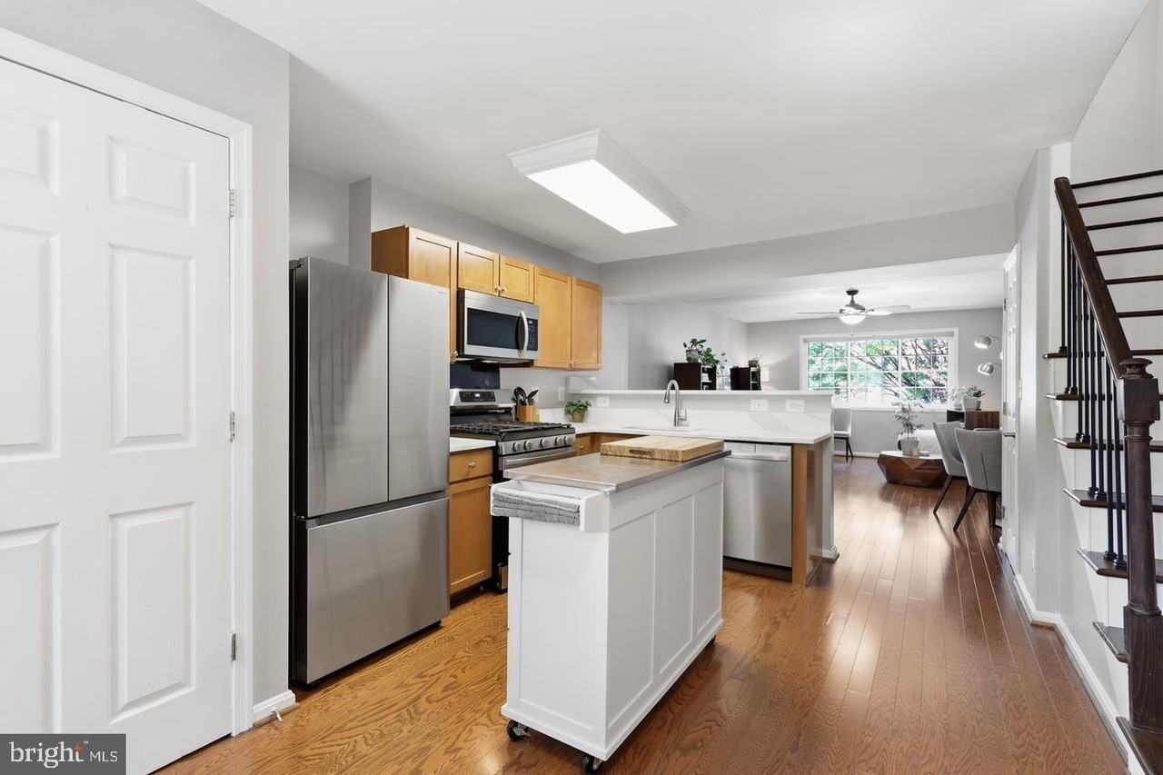 1457A N Van Dorn St - Photo 3 of 23