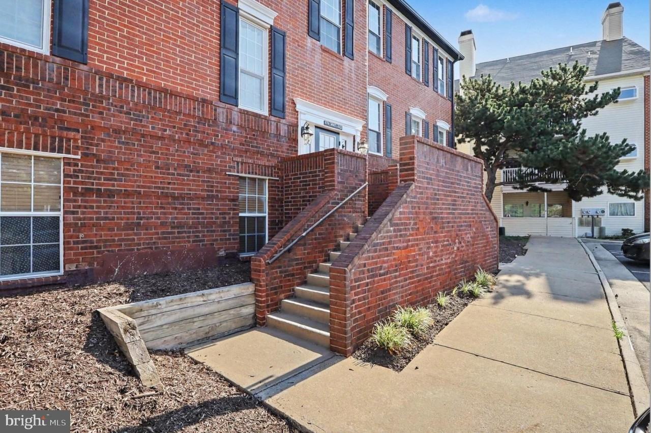 676 Gateway Dr Se #812 - Photo 3 of 25