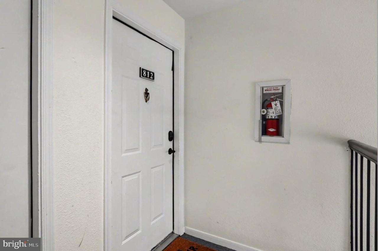 676 Gateway Dr Se #812 - Photo 4 of 25