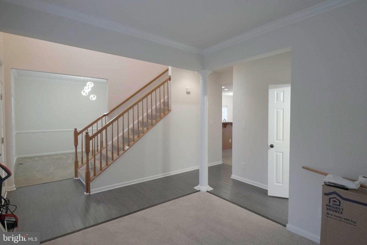 16274 Radburn St - Photo 7 of 36