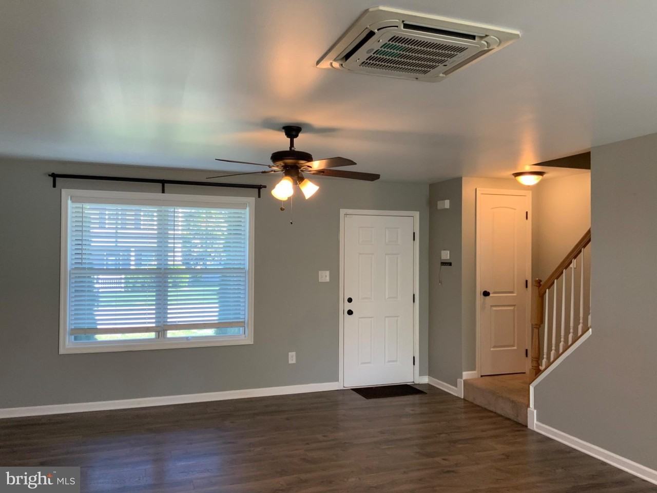 40 Betts Way - Photo 7 of 21