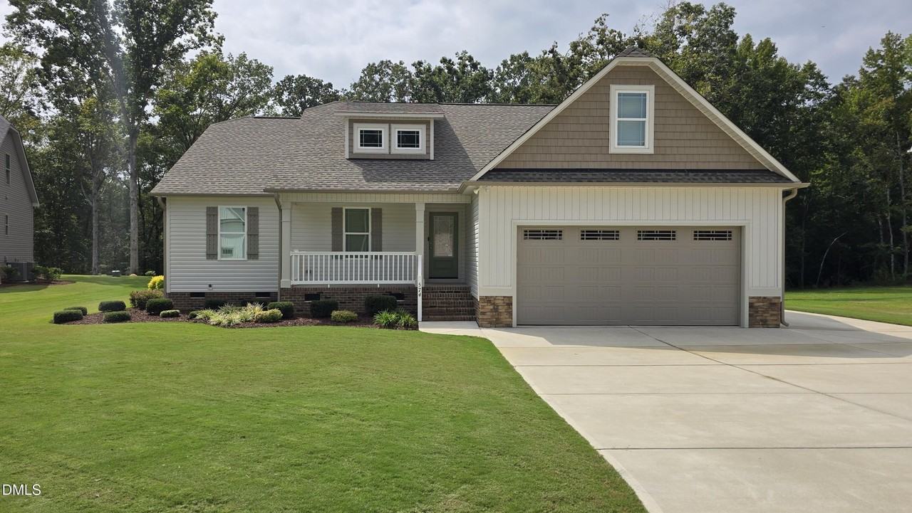 574 Long Grass Dr