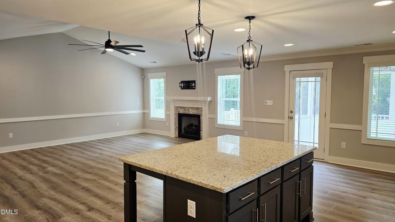 574 Long Grass Dr - Photo 6 of 16