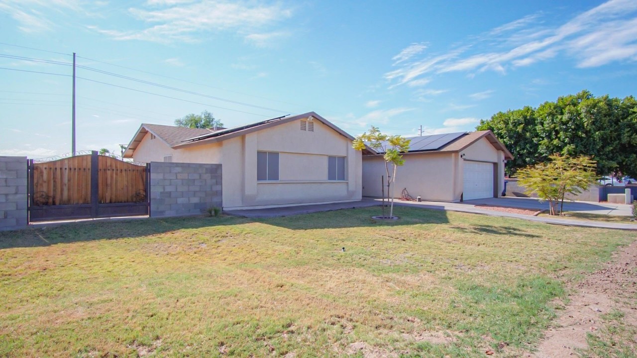 2620 S 32nd Ave - Photo 5 of 26