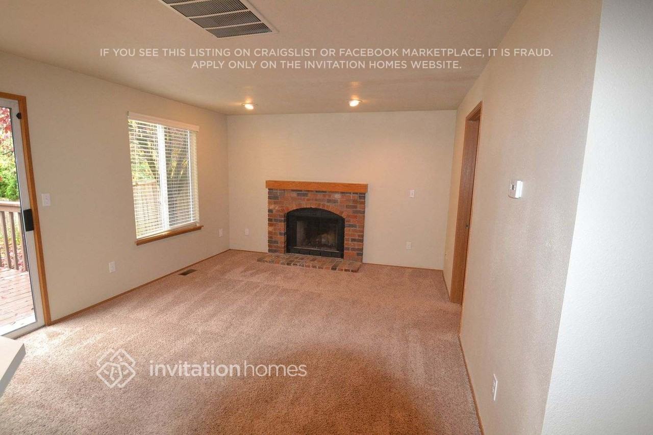 3201 32nd Street Pl Se - Photo 3 of 11