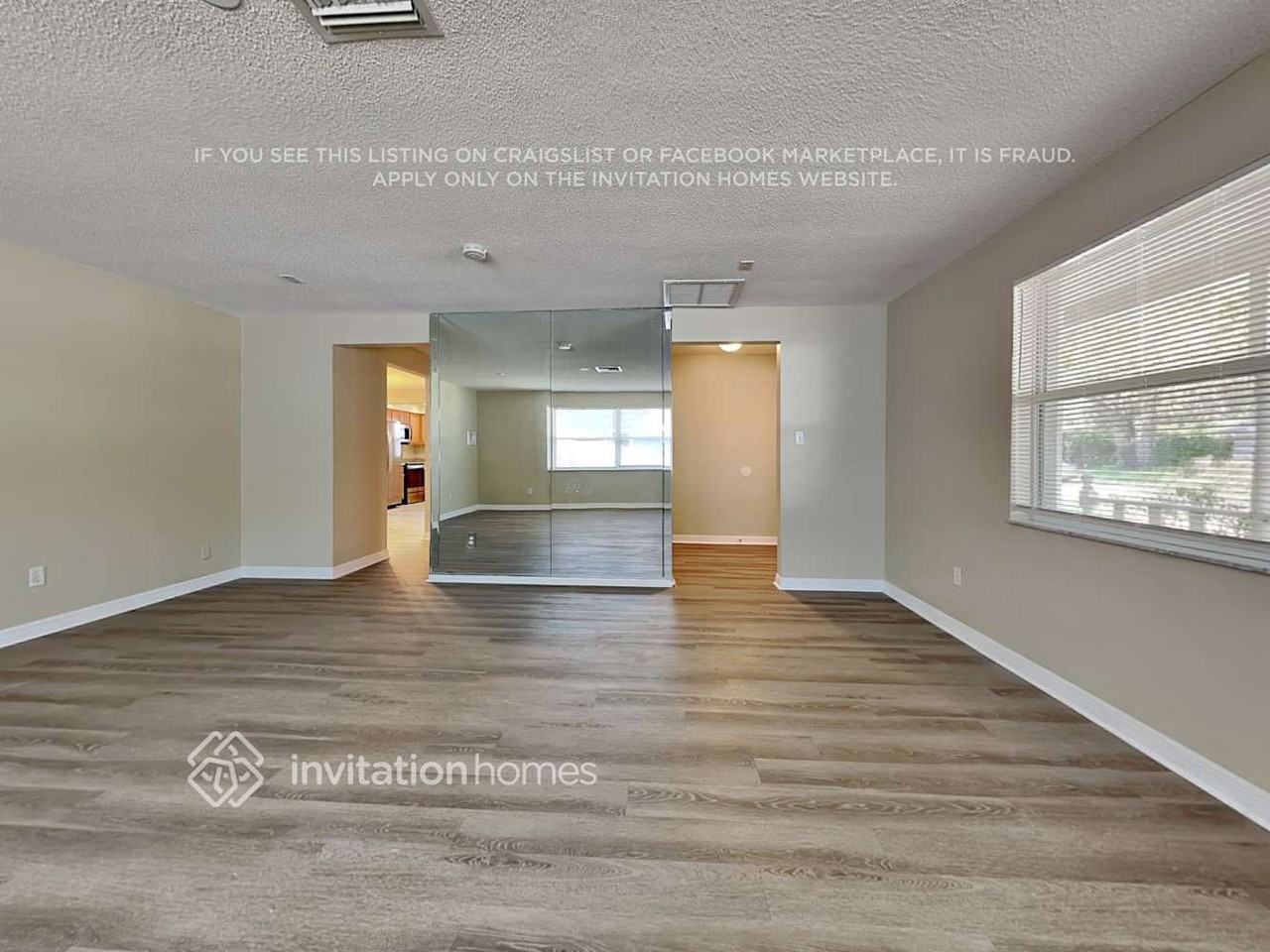 2283 Manor Ct - Photo 3 of 22