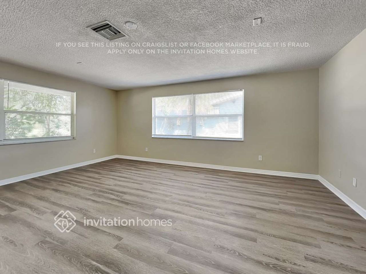 2283 Manor Ct - Photo 4 of 22