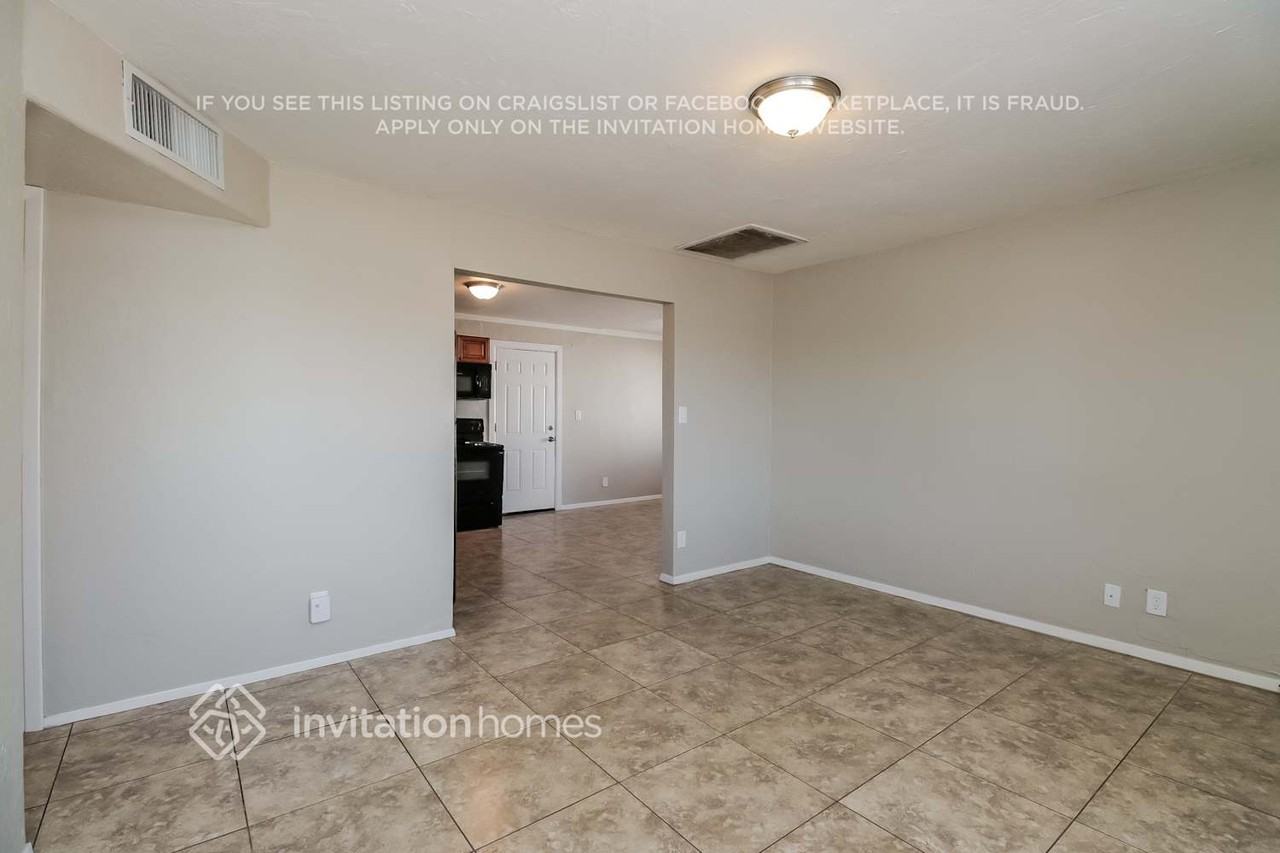 7813 E Roosevelt St - Photo 4 of 21