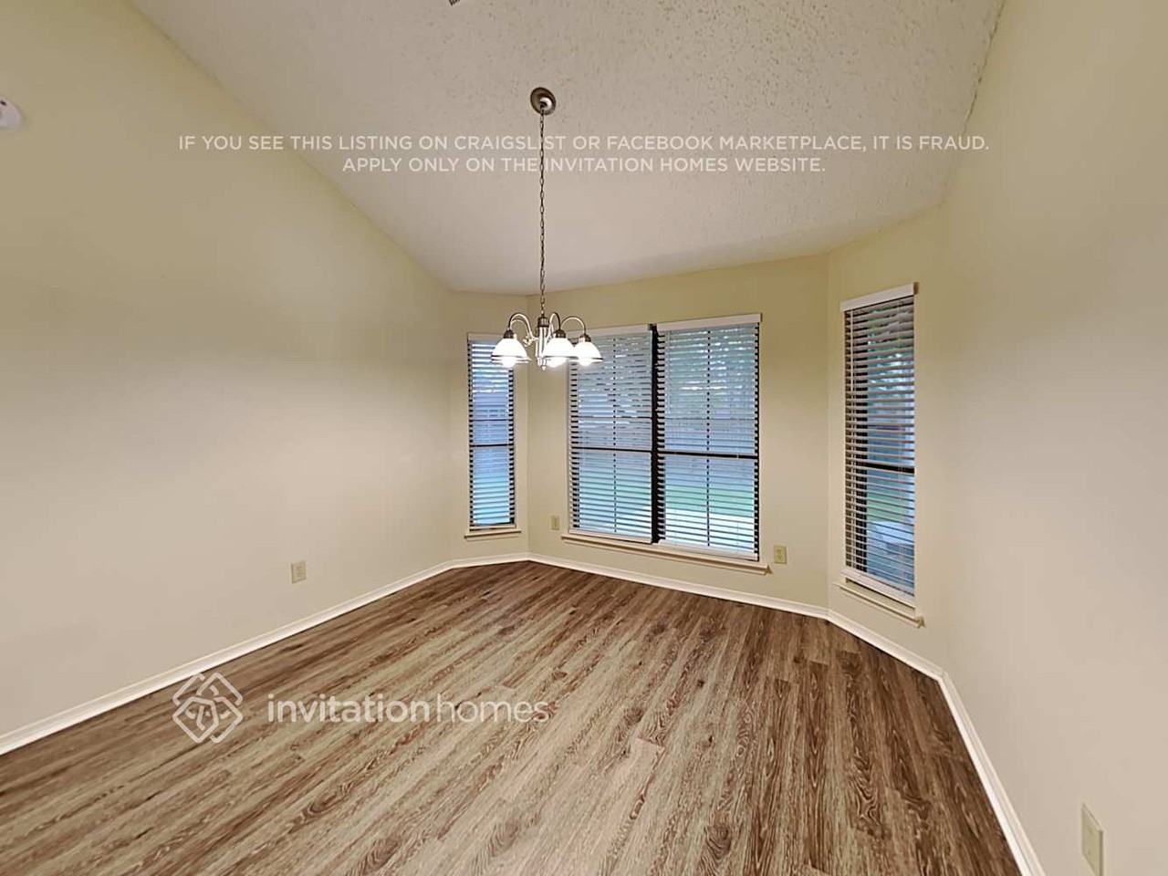 713 Bishop St - Photo 6 of 11
