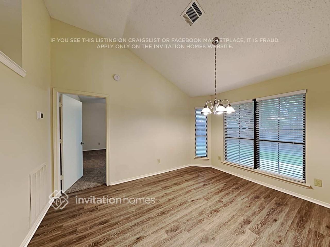 713 Bishop St - Photo 7 of 11