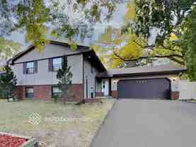 7841 Colorado Ave N - Photo 1 of 1