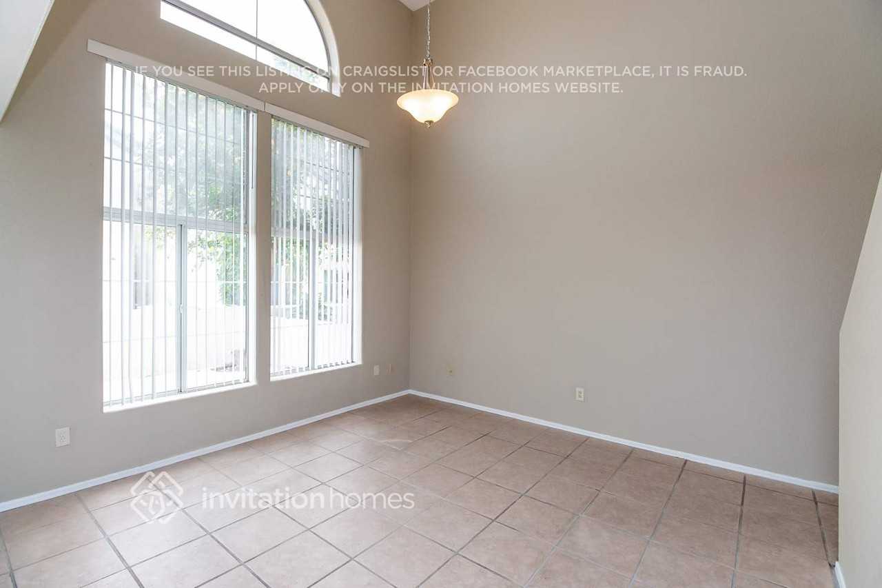 1059 W Sandy Banks - Photo 3 of 20