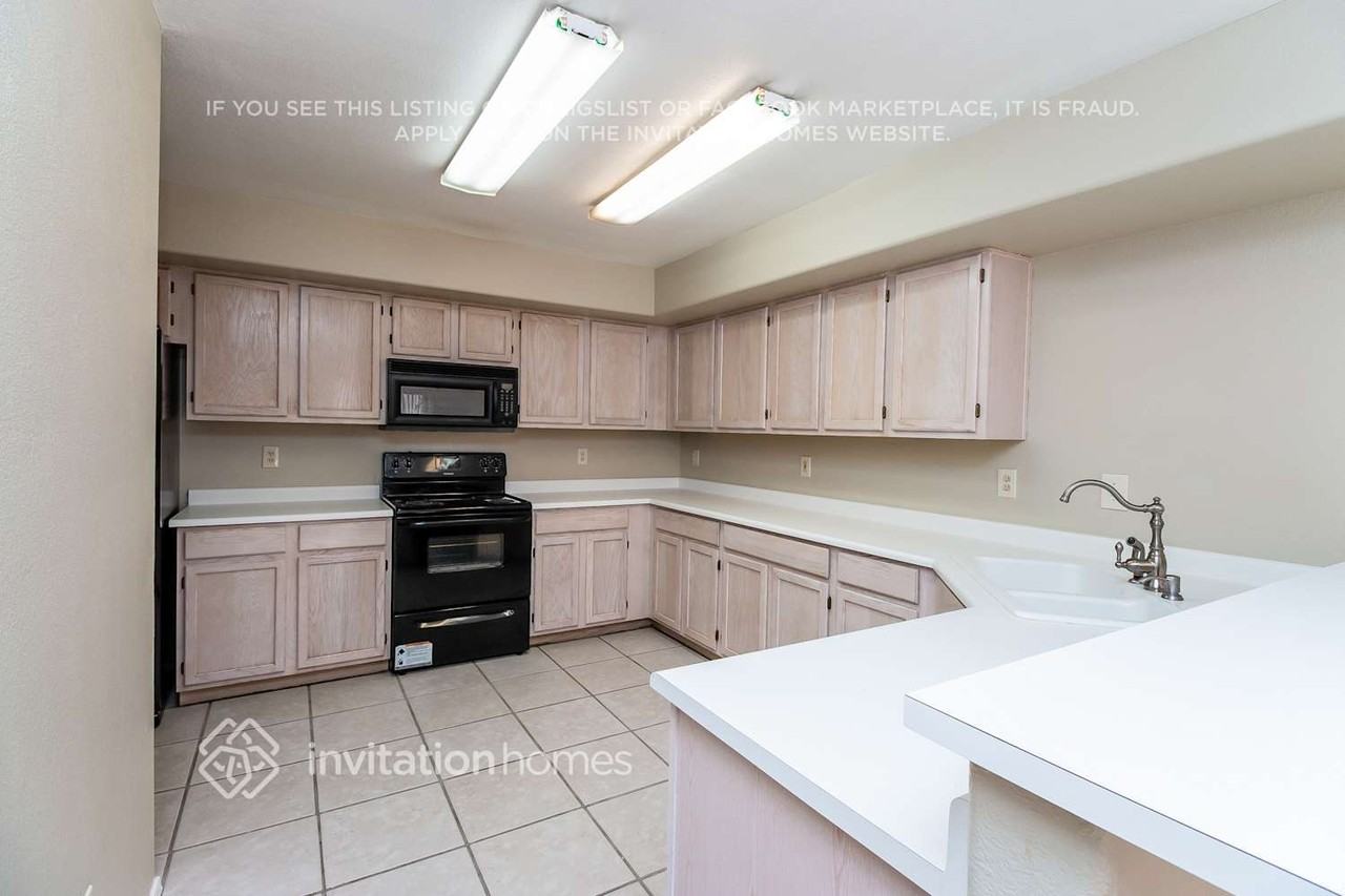 1059 W Sandy Banks - Photo 7 of 20