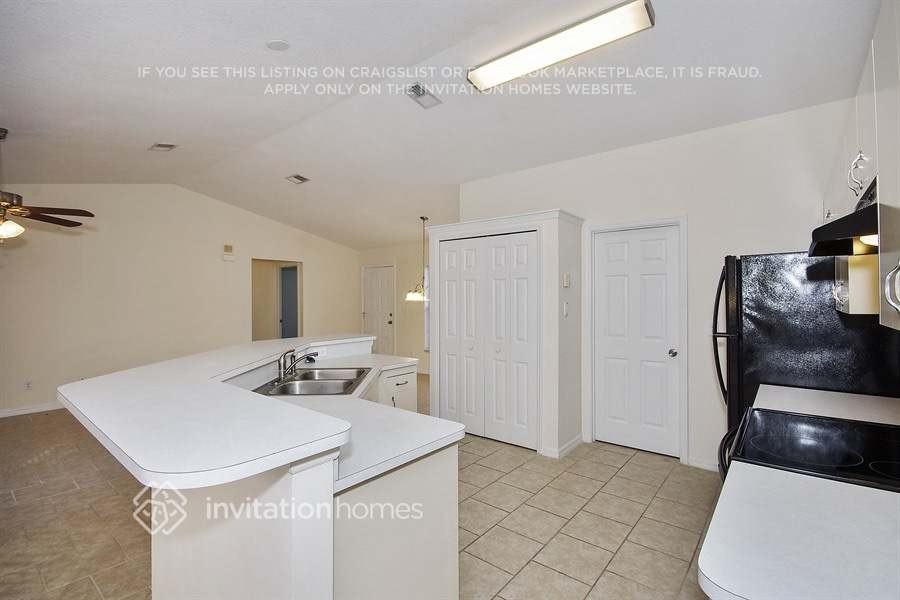 6040 Balboa St - Photo 7 of 19