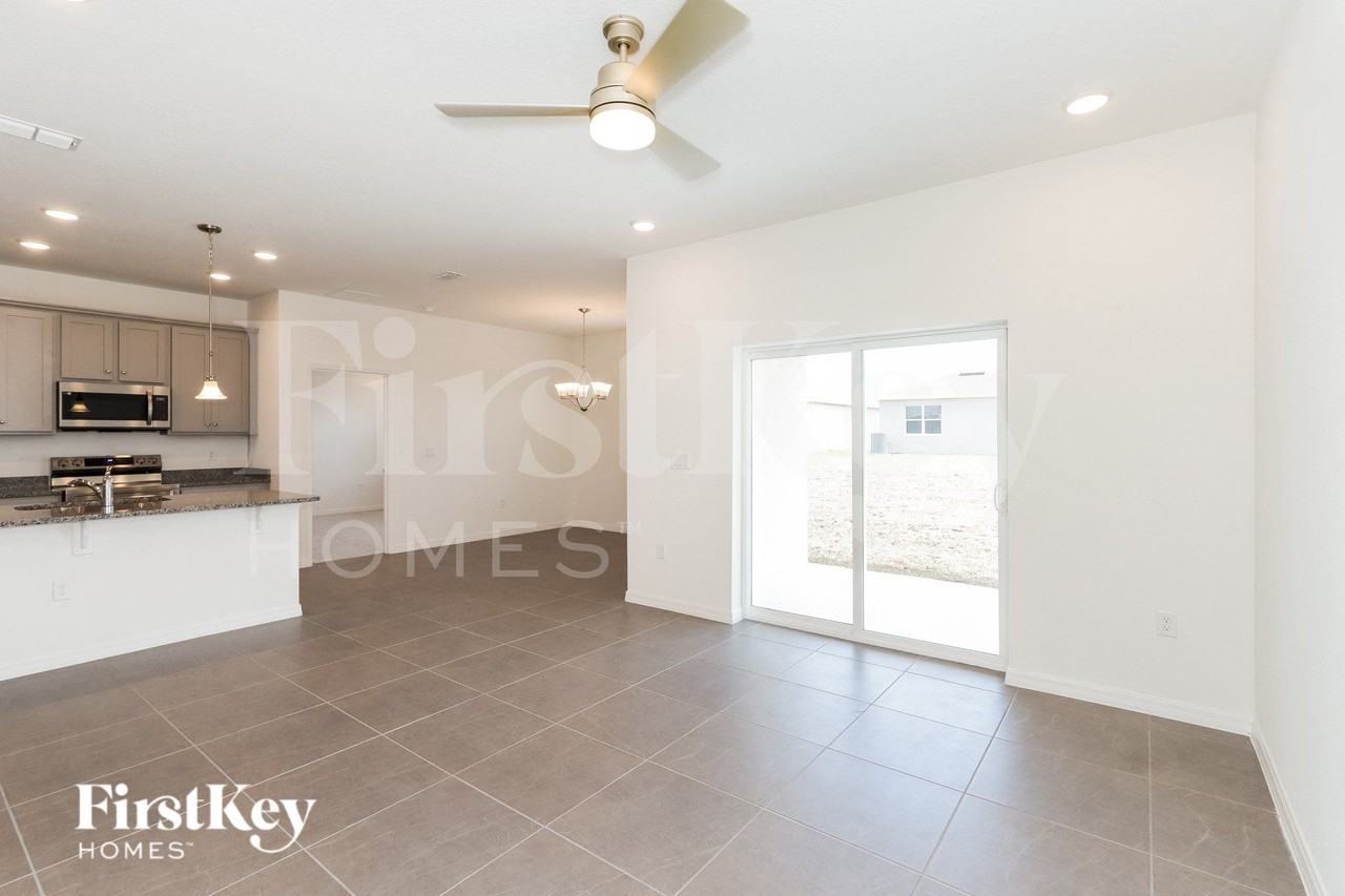 307 Corbel Ln - Photo 2 of 15