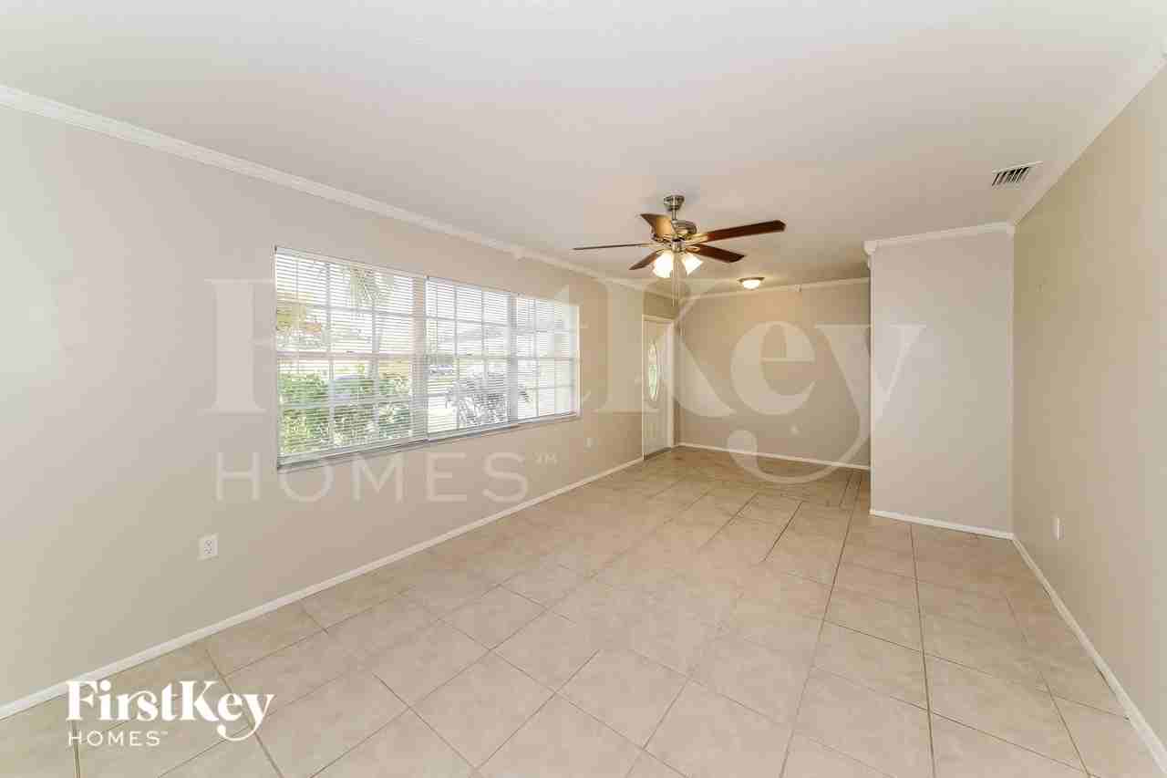 7403 13th Avenue Dr W - Photo 2 of 16