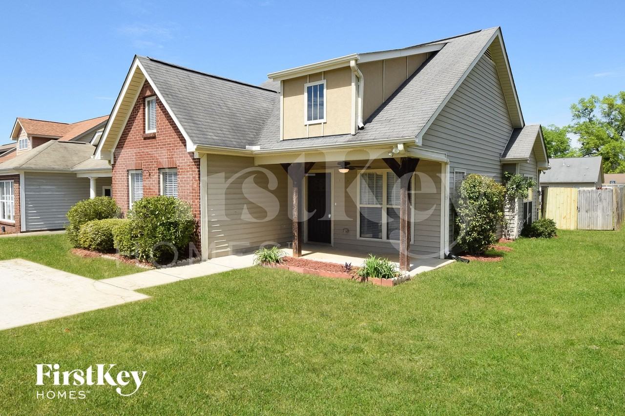 136 Creekstone Trl - Photo 2 of 15