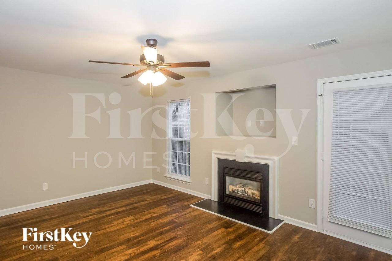 2117 Ballingarry Dr - Photo 5 of 15