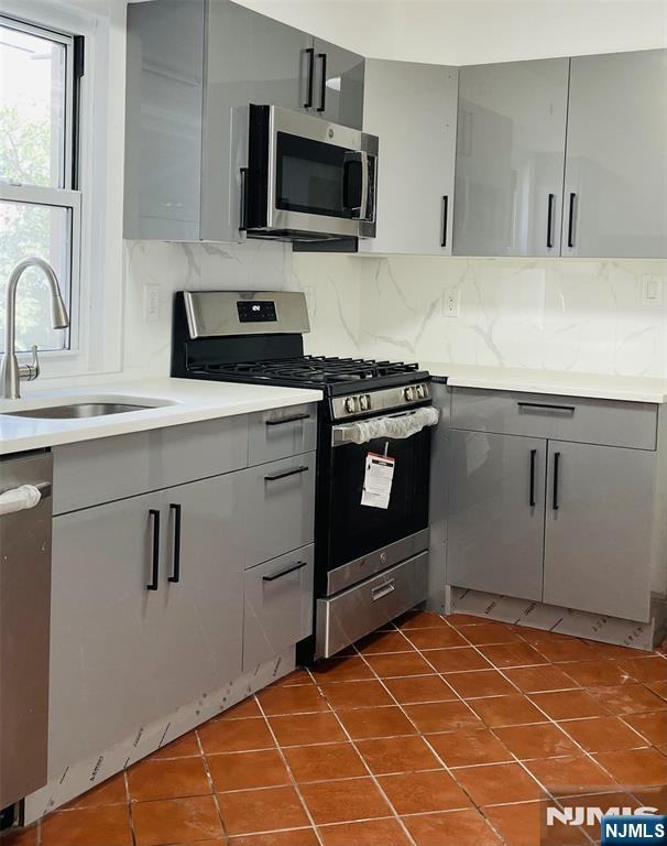 303 S 3rd St ##1 - Photo 2 of 11