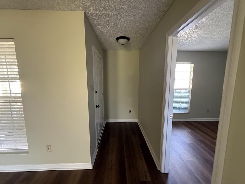 122 Jowers Ln - Photo 6 of 14