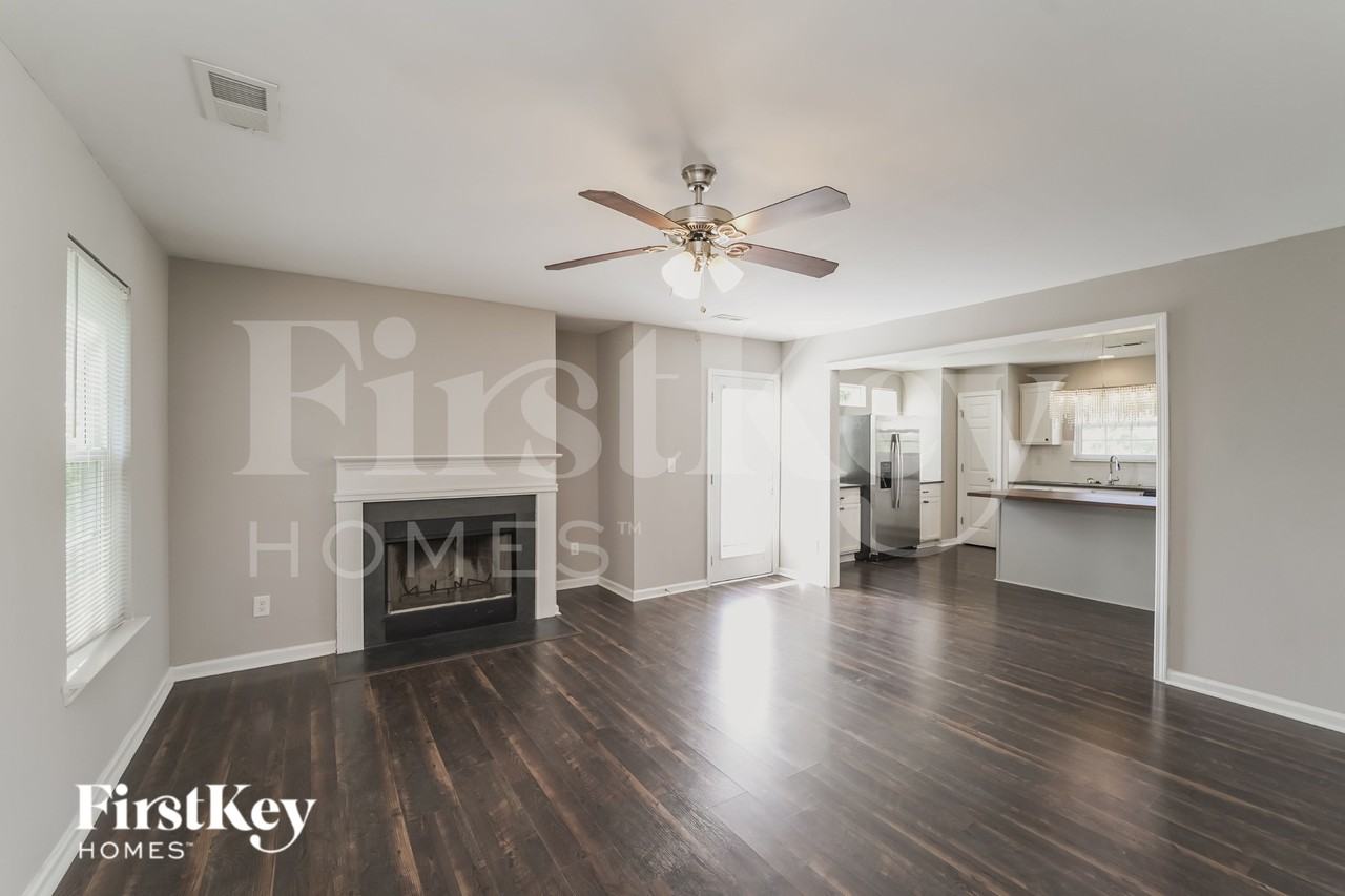 507 Woodington Ln - Photo 4 of 16