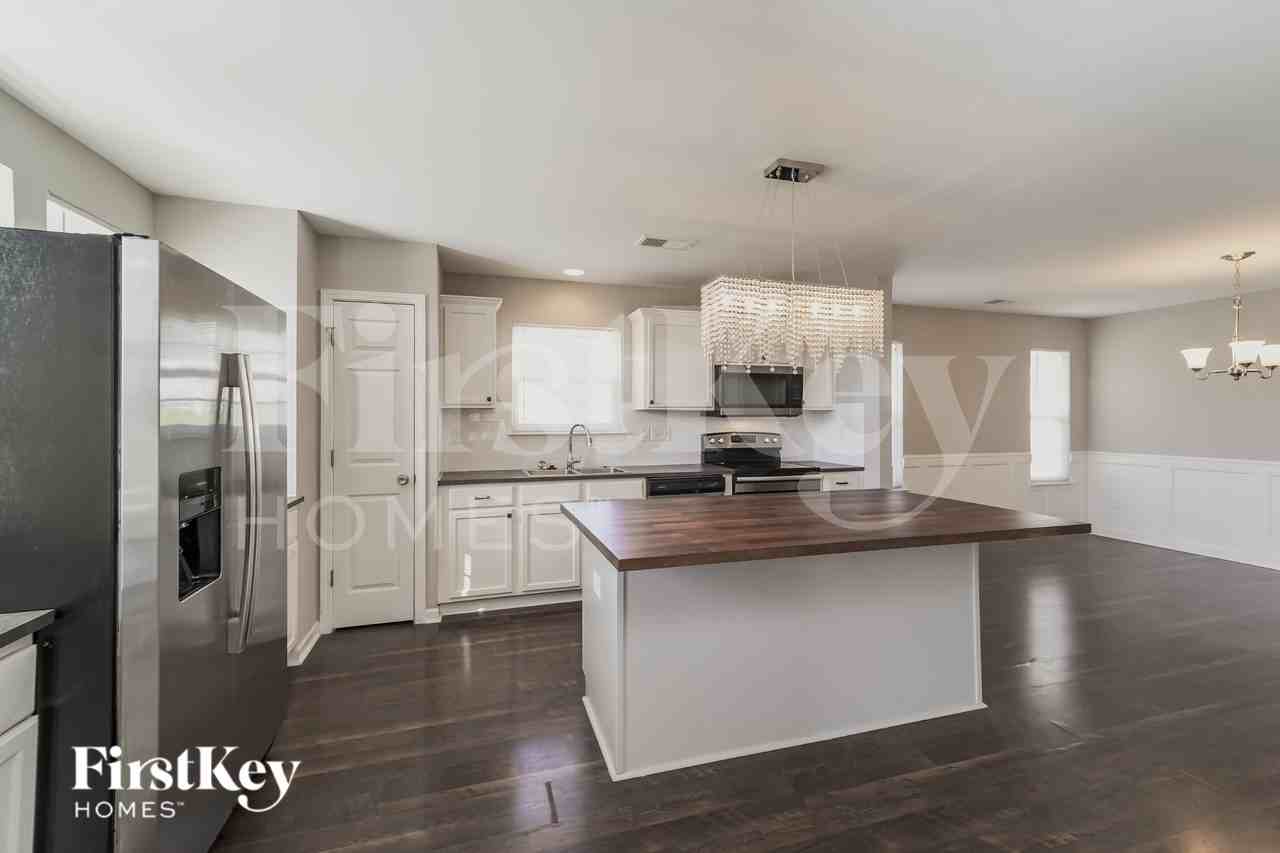 507 Woodington Ln - Photo 6 of 16