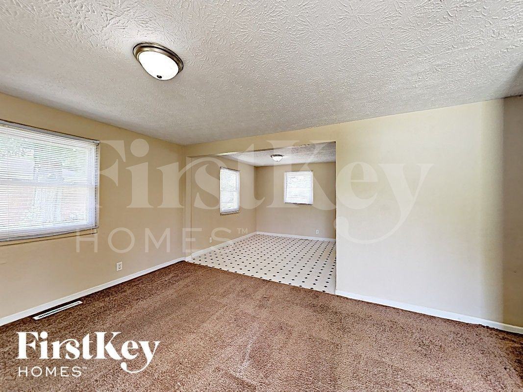 4217 N Ritter Ave - Photo 4 of 16