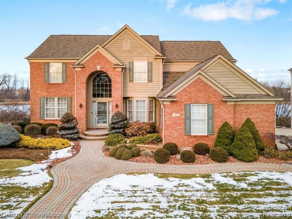3814 Woodmonte Dr - Photo 2 of 45