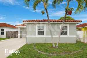 featured image of 12827 Swterrace