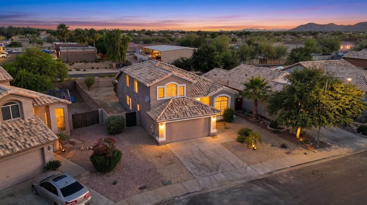 21914 N 74th Ln - Photo 6 of 28