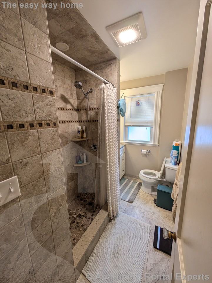 83 Autumn St #2 - Photo 5 of 18