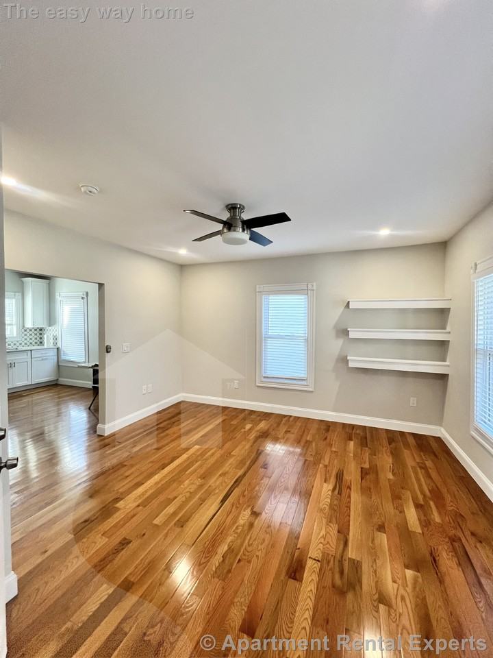 11 Leyden St #1 - Photo 4 of 15