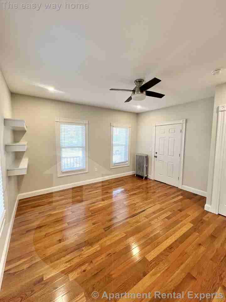 11 Leyden St #1 - Photo 6 of 15