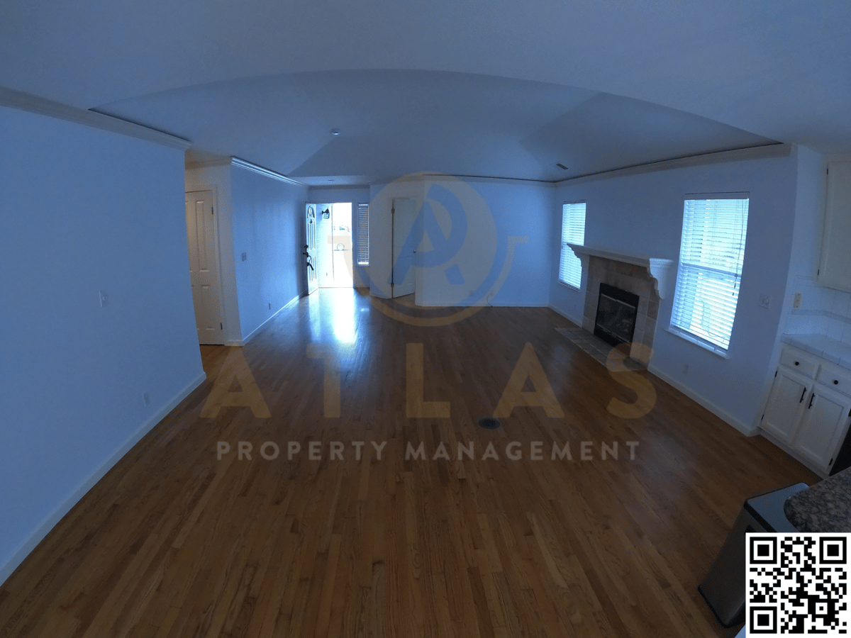 2022 Urbani Pl - Photo 3 of 15