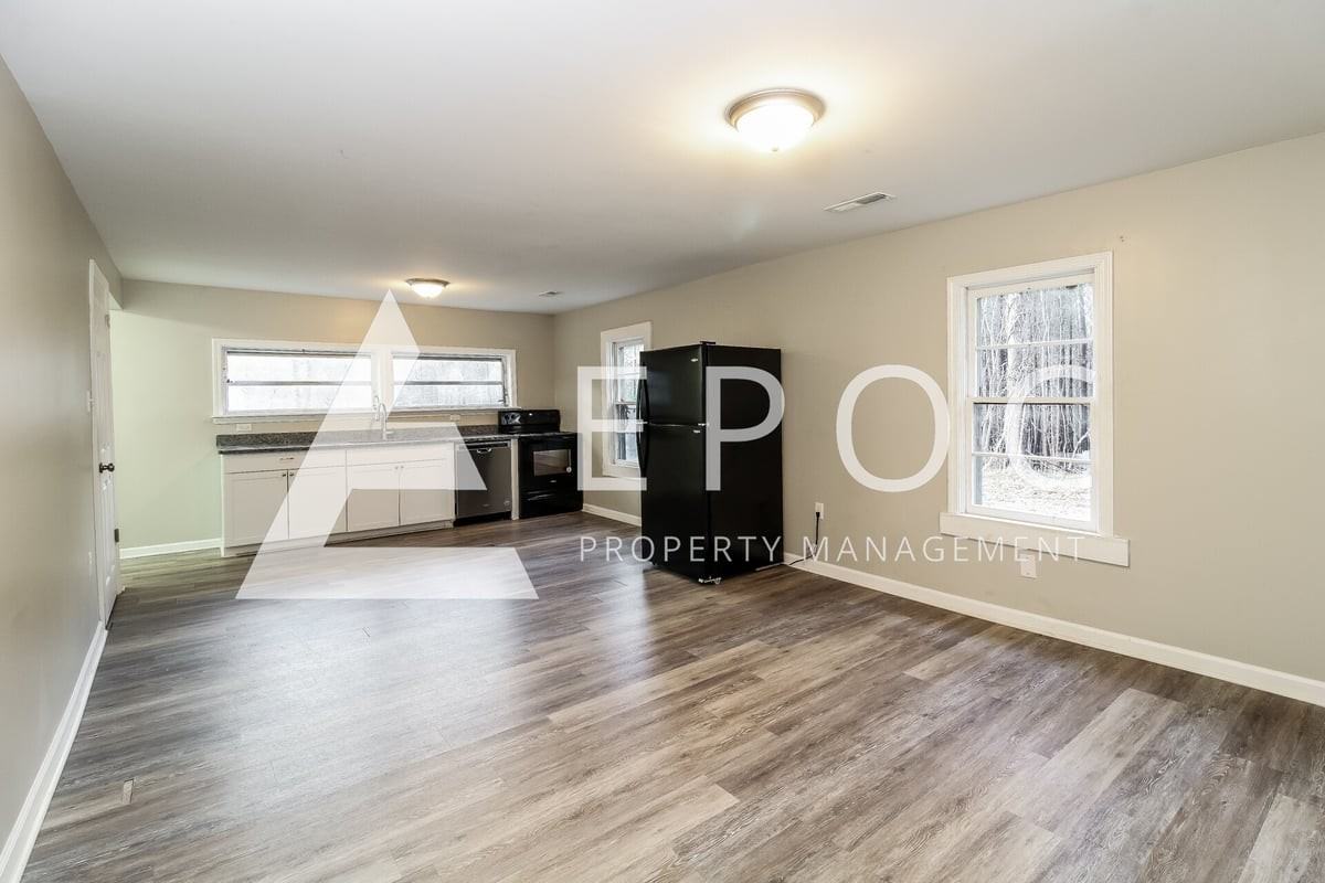 7629 Brisbane Dr - Photo 2 of 16