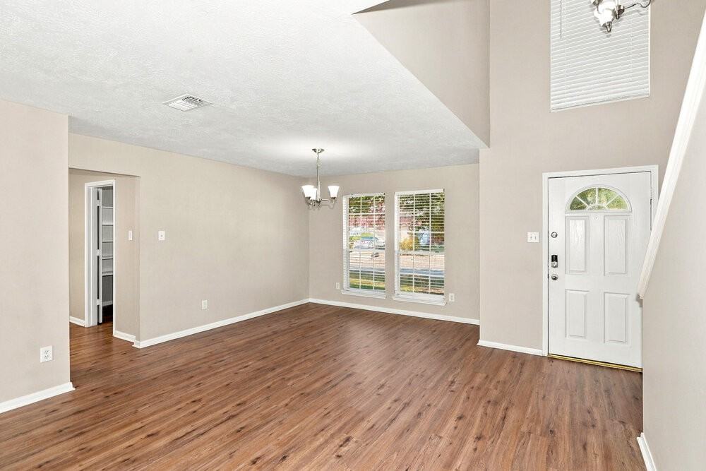 31107 Perlican Dr - Photo 5 of 17
