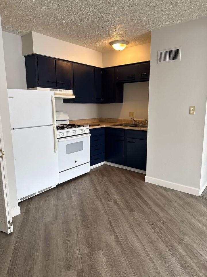Riverview Apartments of Mt.Vernon - Photo 3 of 17
