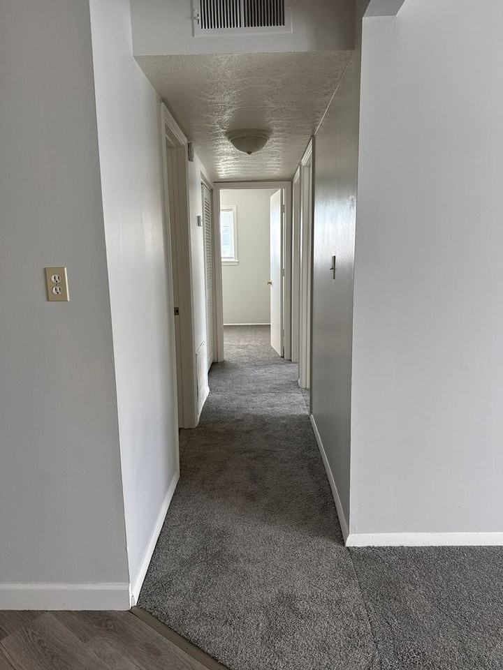 Riverview Apartments of Mt.Vernon - Photo 5 of 17