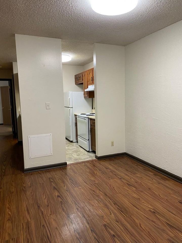 2214 Sw 29th Ter #2 - Photo 4 of 8