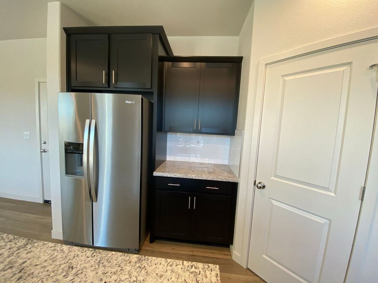 2845 Shaver Ct - Photo 6 of 32