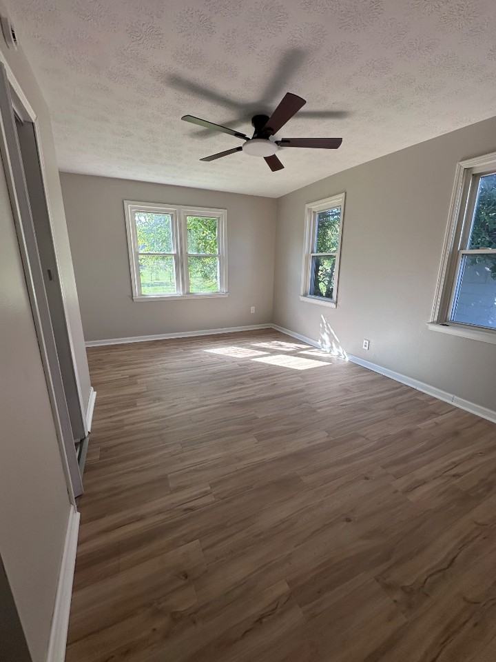 4419 Lincoln Ave #4417 - Photo 3 of 7
