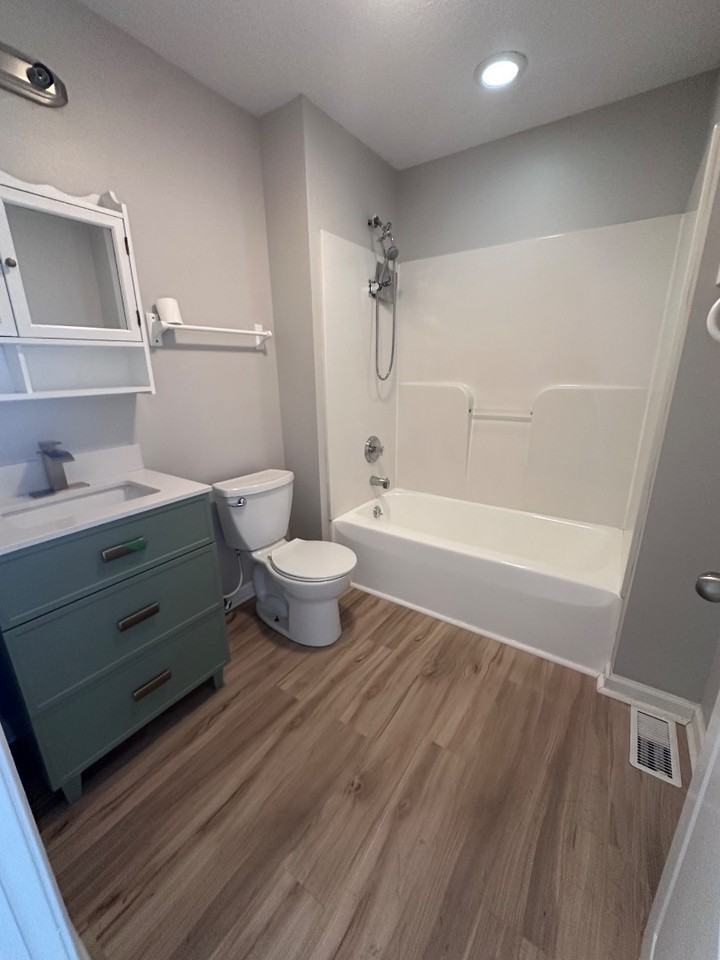 4419 Lincoln Ave #4417 - Photo 5 of 7