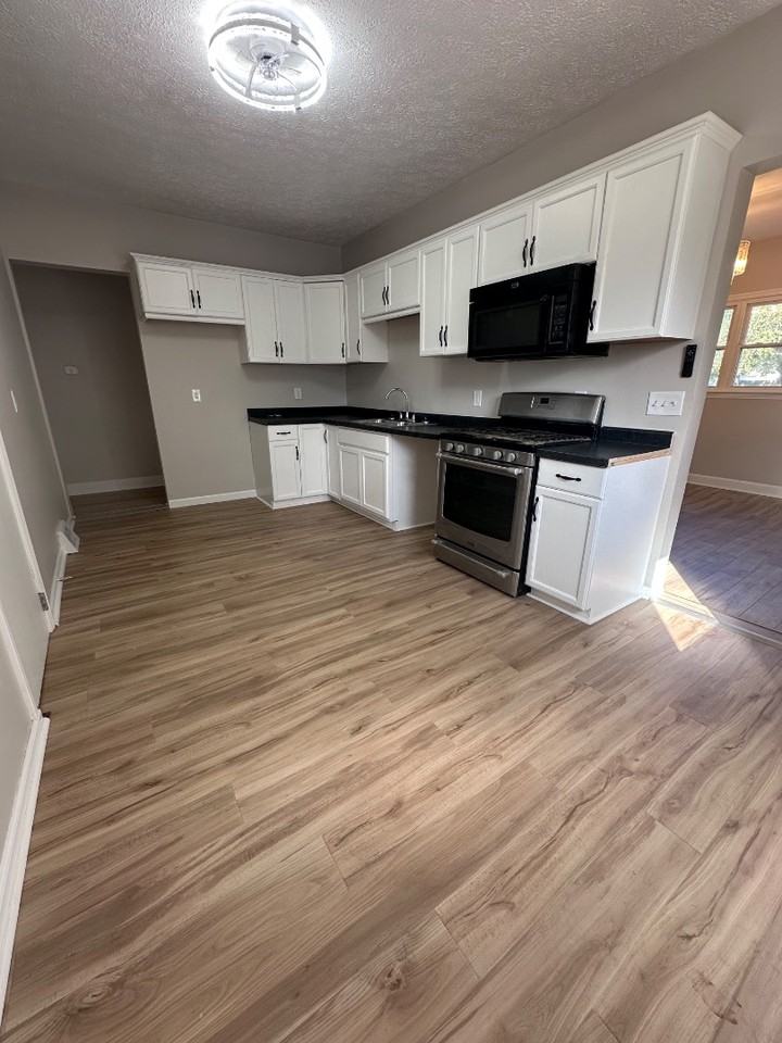 4419 Lincoln Ave #4419 - Photo 5 of 11