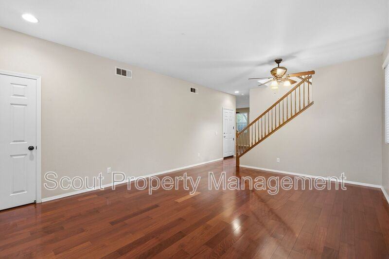40099 Annapolis Dr - Photo 4 of 42