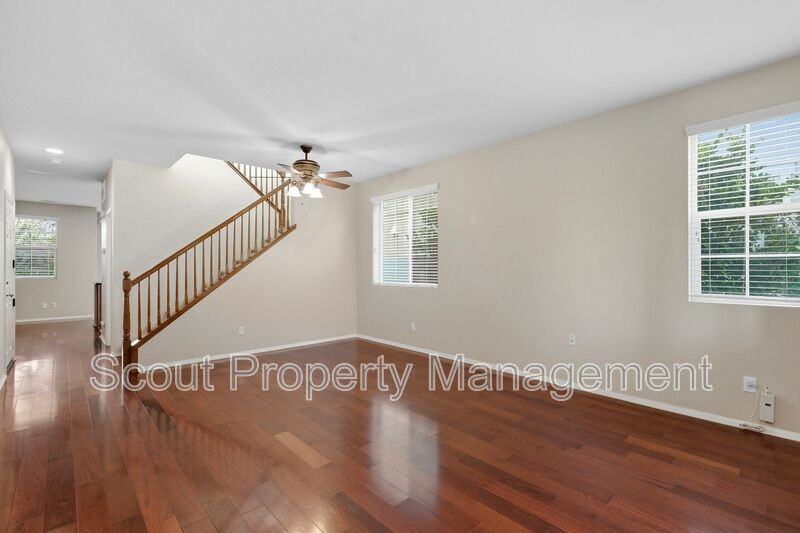40099 Annapolis Dr - Photo 5 of 42