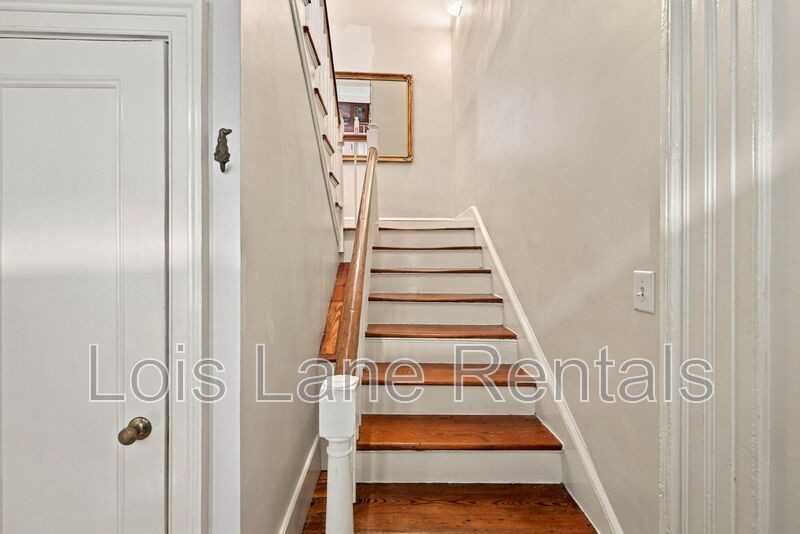 22 Wentworth St - Photo 2 of 33