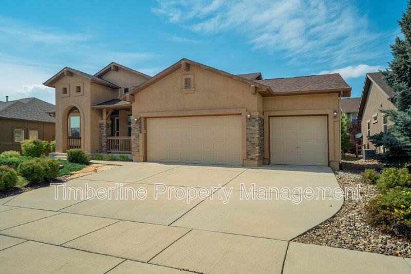 6262 Adamants Dr - Photo 4 of 50
