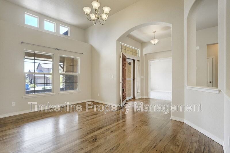 6262 Adamants Dr - Photo 6 of 50