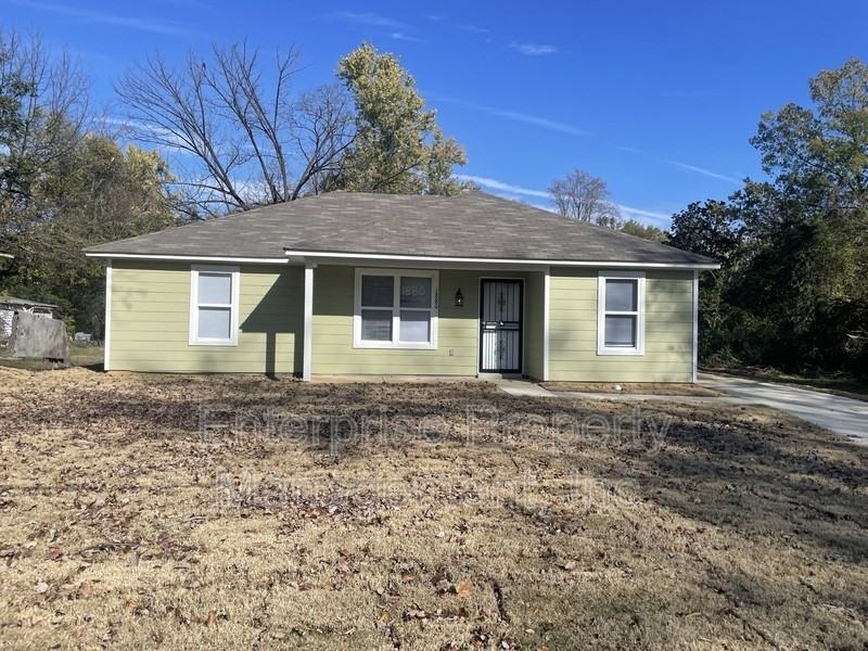 2639 Mirror Ave - Photo 3 of 3