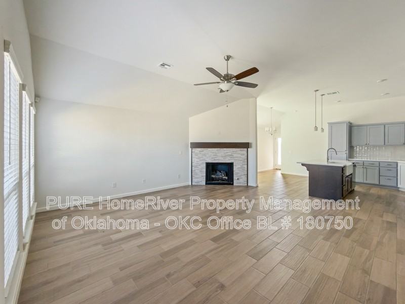 3424 Nw 179th St - Photo 2 of 28